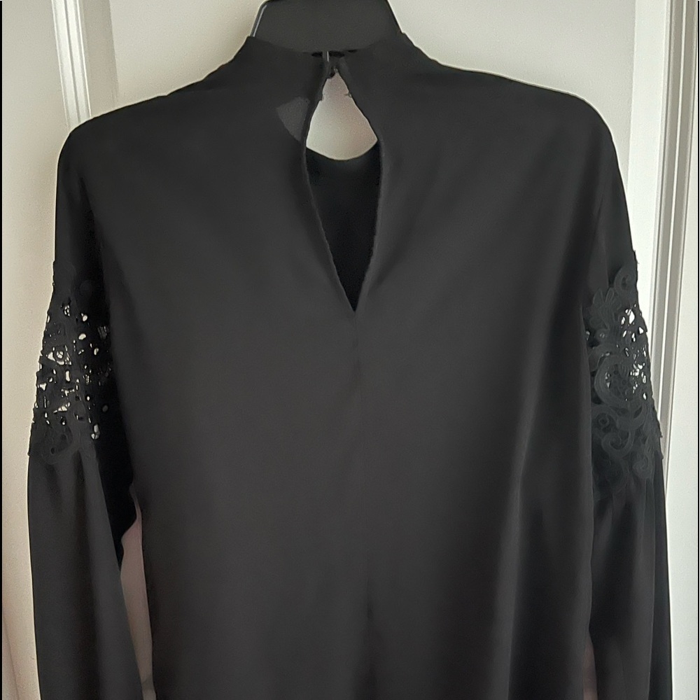 Express black blouse - Picture 2 of 3